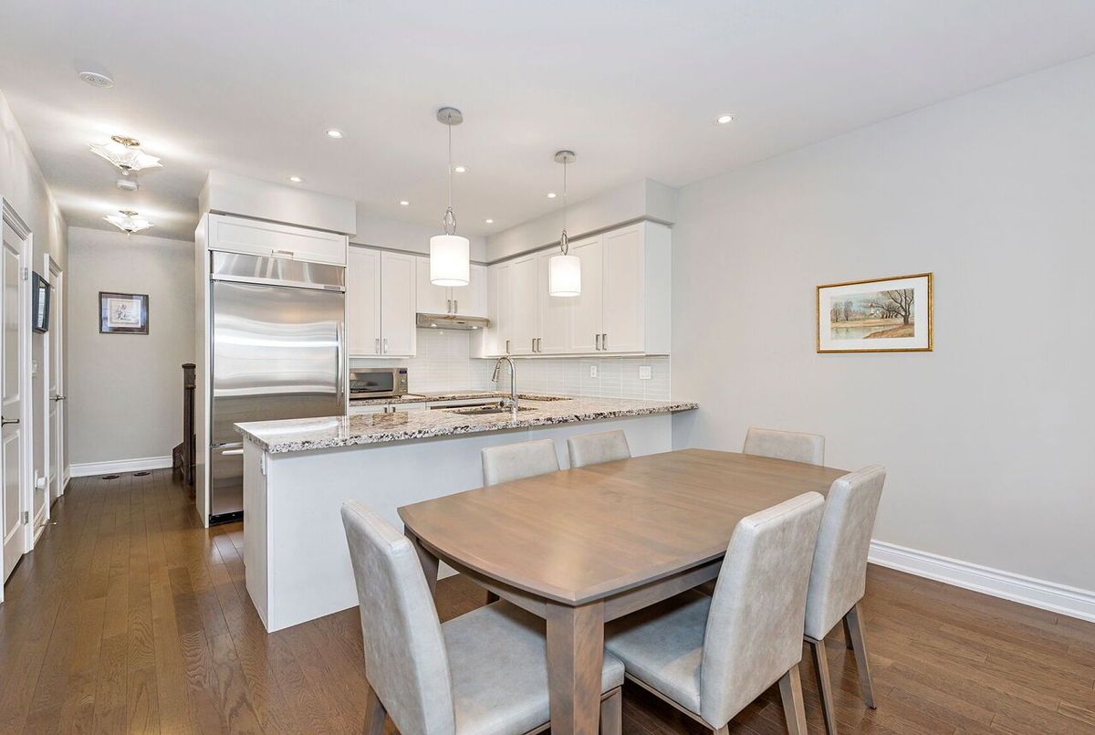 13-30 Hargrave Lane 13-30 Hargrave Lane Toronto C12