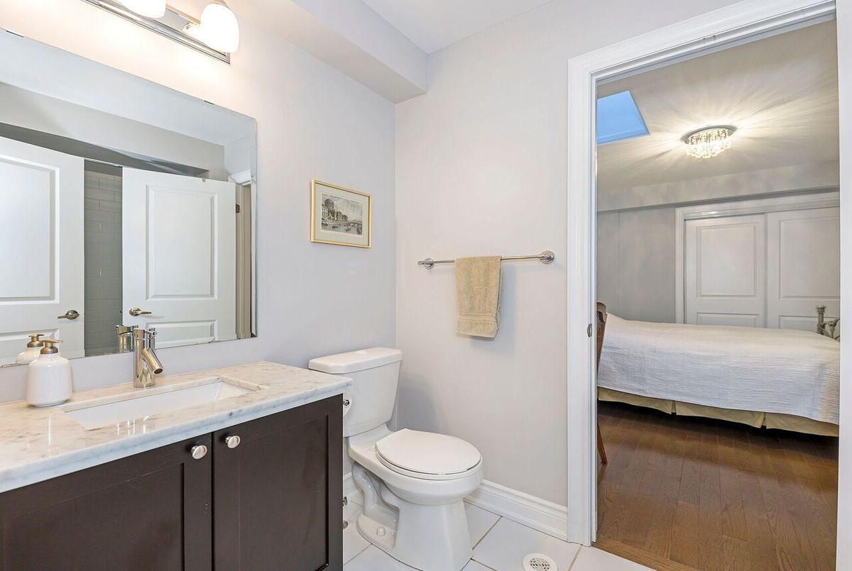 13-30 Hargrave Lane 13-30 Hargrave Lane Toronto C12