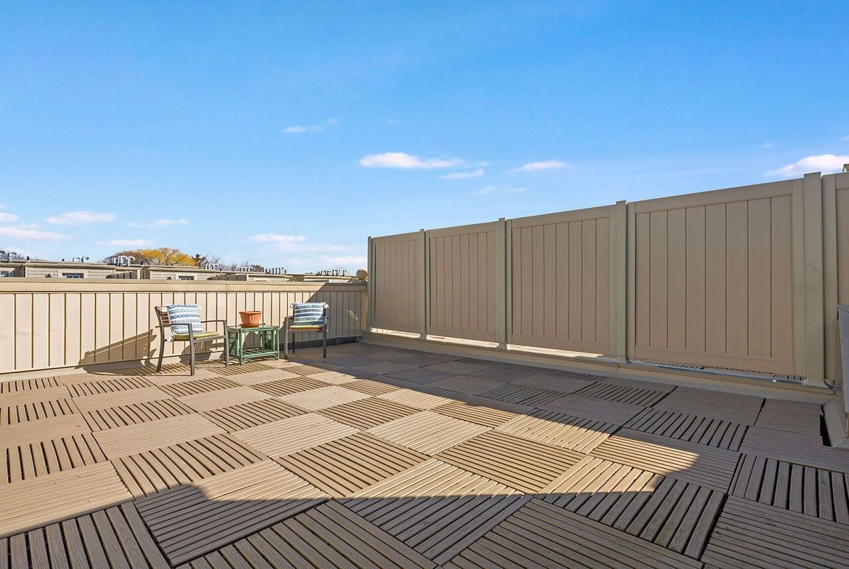 13-30 Hargrave Lane 13-30 Hargrave Lane Toronto C12