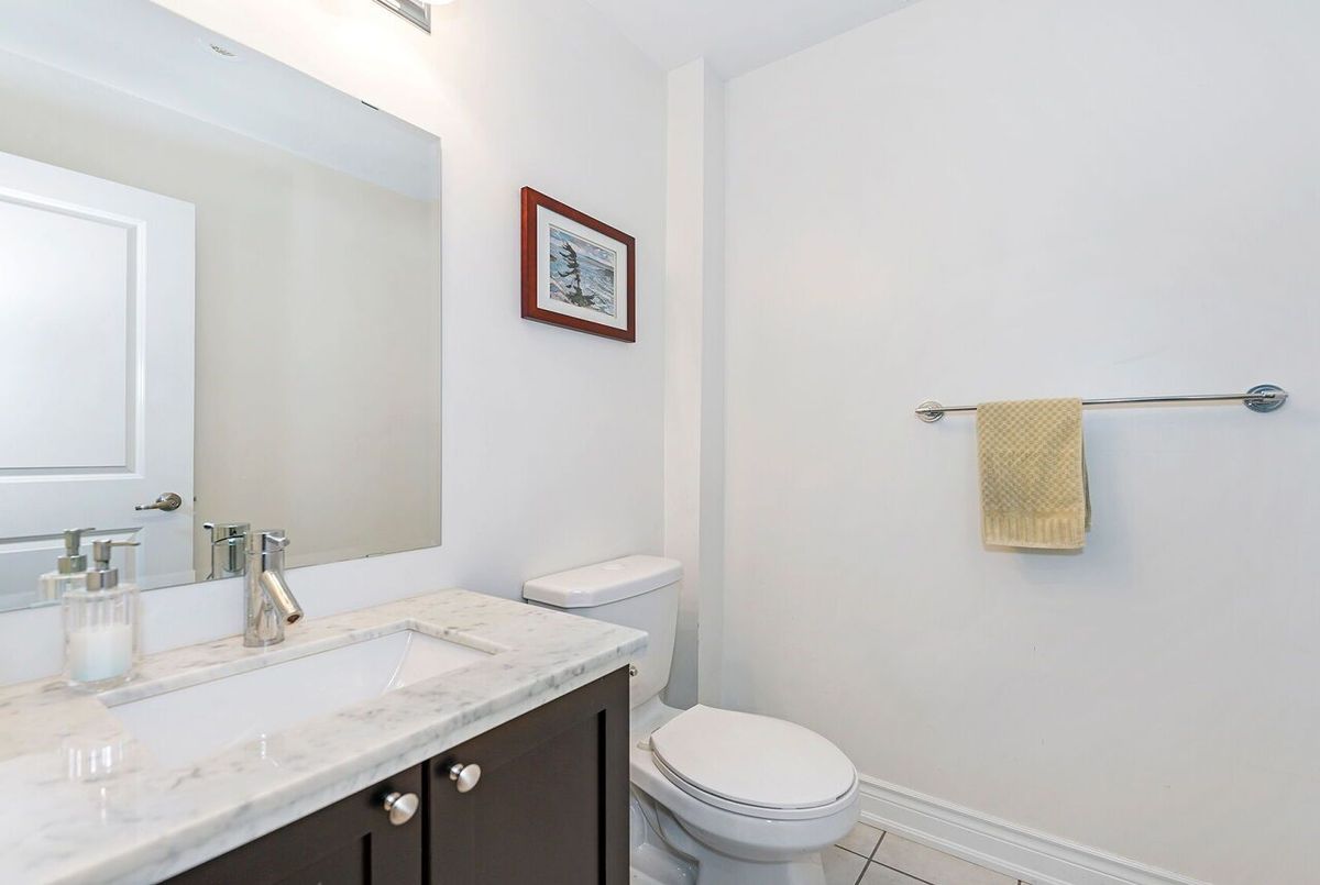 13-30 Hargrave Lane 13-30 Hargrave Lane Toronto C12