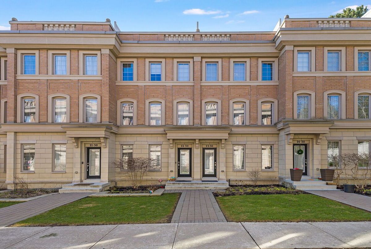 13-30 Hargrave Lane 13-30 Hargrave Lane Toronto C12
