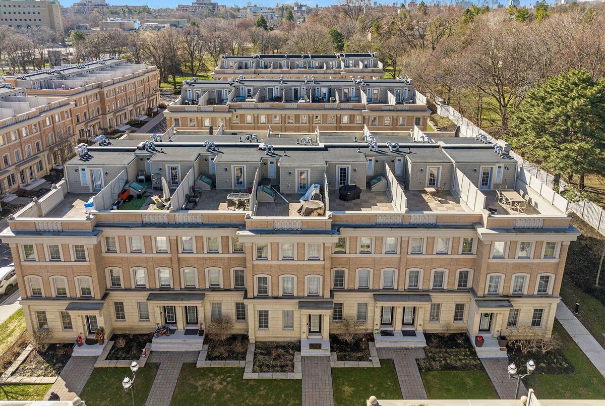 13-30 Hargrave Lane 13-30 Hargrave Lane Toronto C12