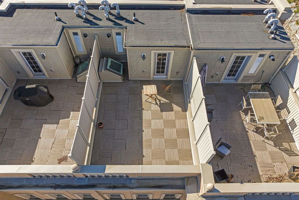 13-30 Hargrave Lane 13-30 Hargrave Lane Toronto C12