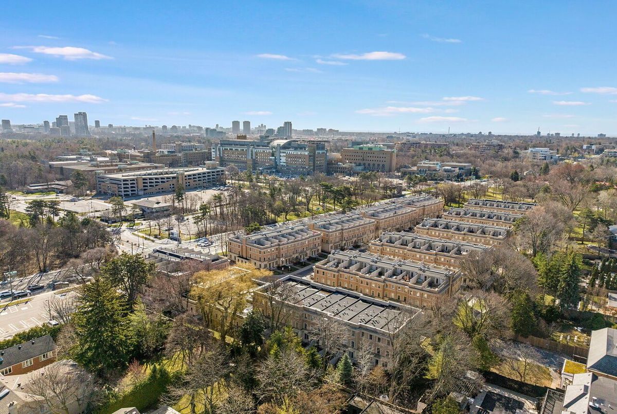 13-30 Hargrave Lane 13-30 Hargrave Lane Toronto C12