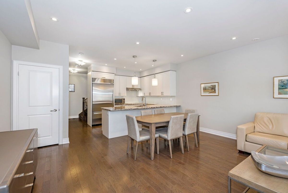 13-30 Hargrave Lane 13-30 Hargrave Lane Toronto C12