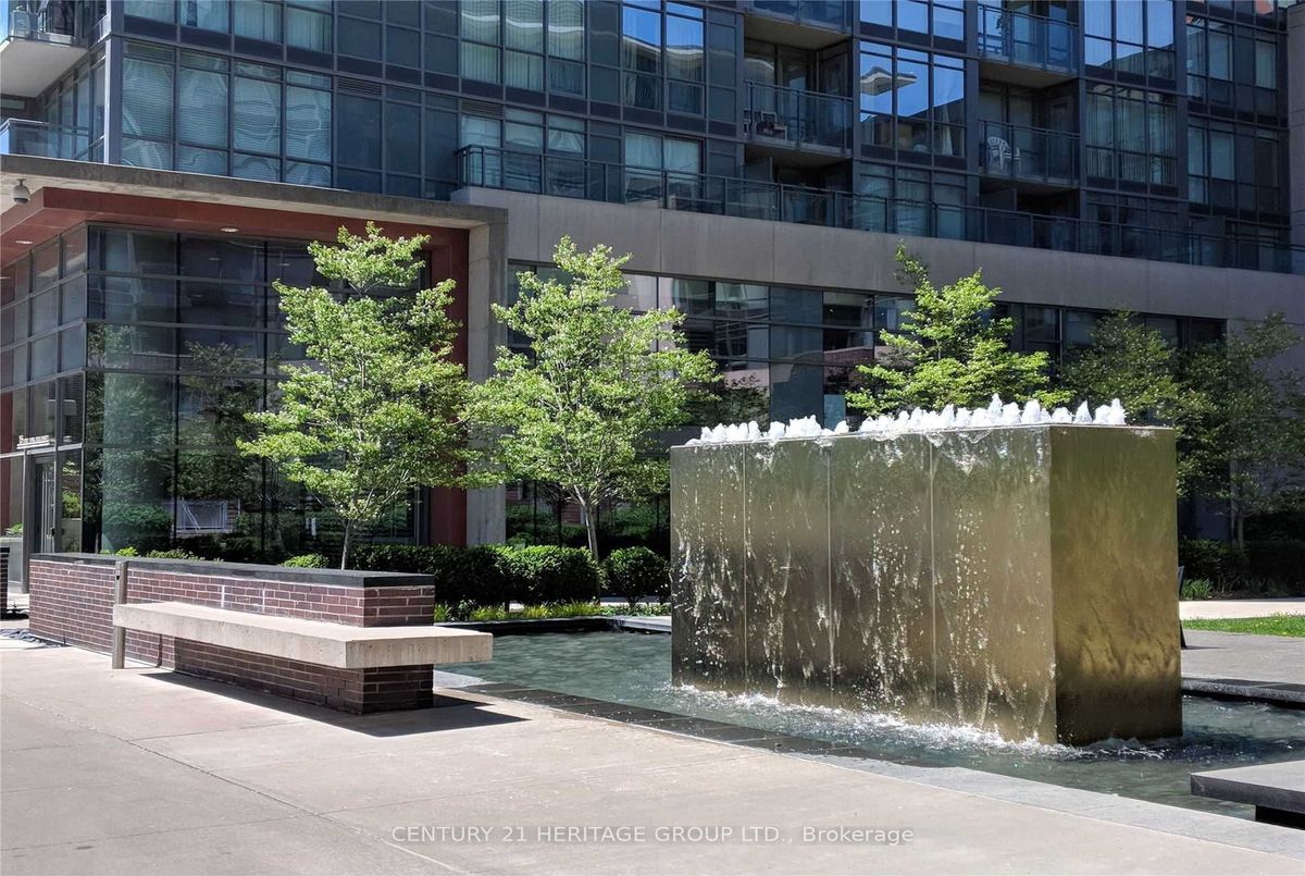1910-15 Fort York Boulevard 1910-15 Fort York Boulevard Toronto C01