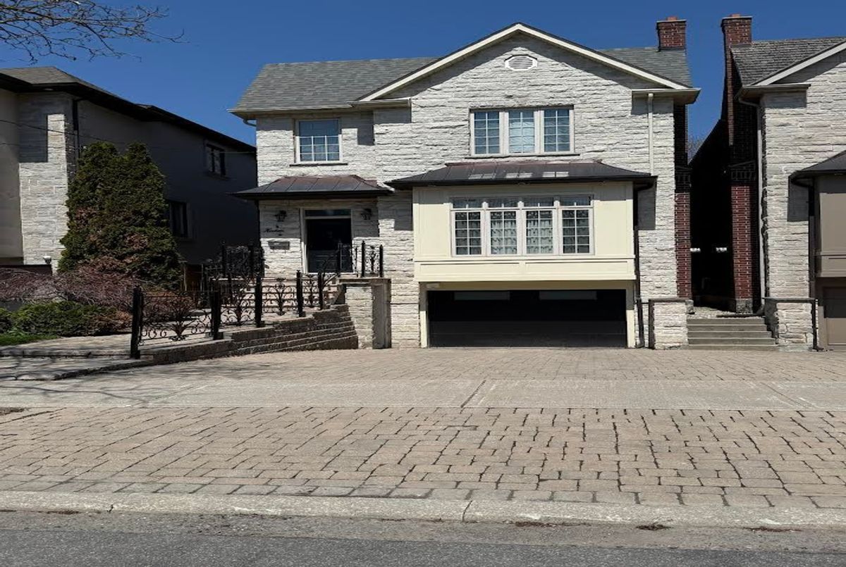 76 Horsham Avenue 76 Horsham Avenue Toronto C07