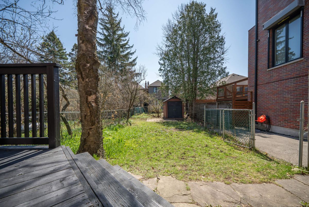 93 Brookdale Avenue 93 Brookdale Avenue Toronto C04