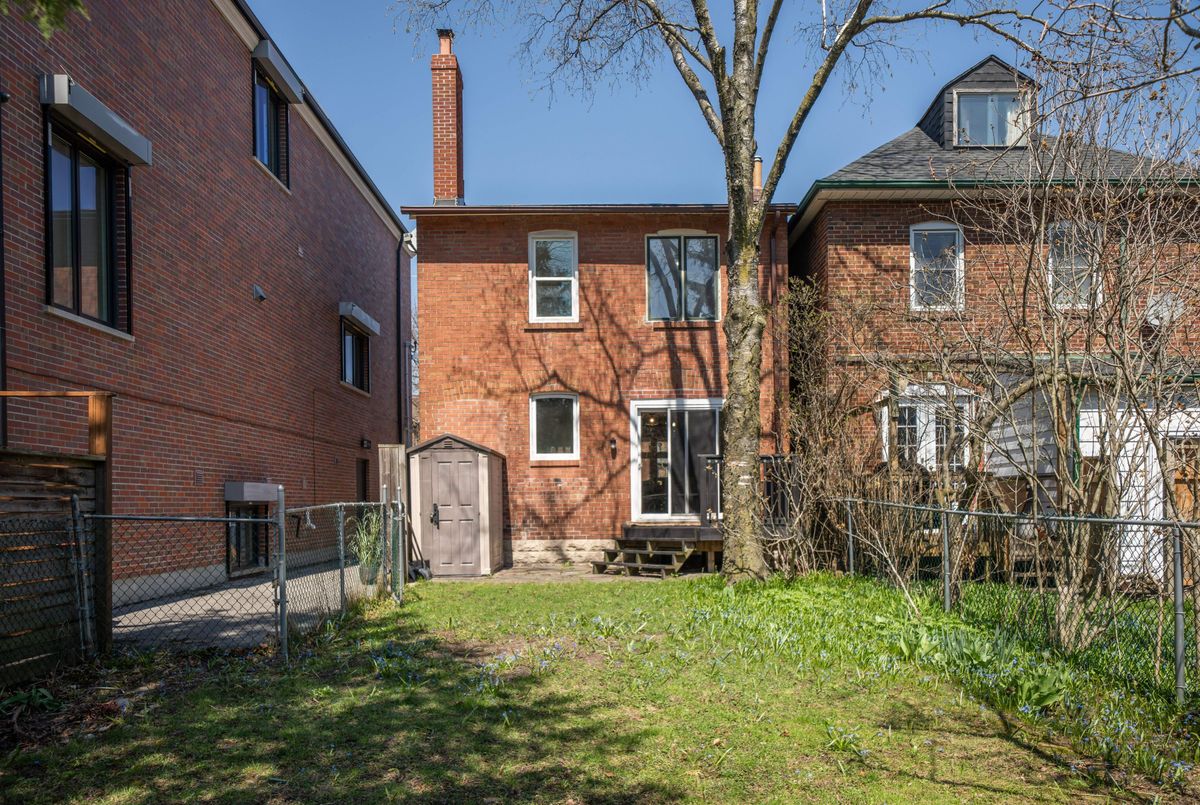 93 Brookdale Avenue 93 Brookdale Avenue Toronto C04