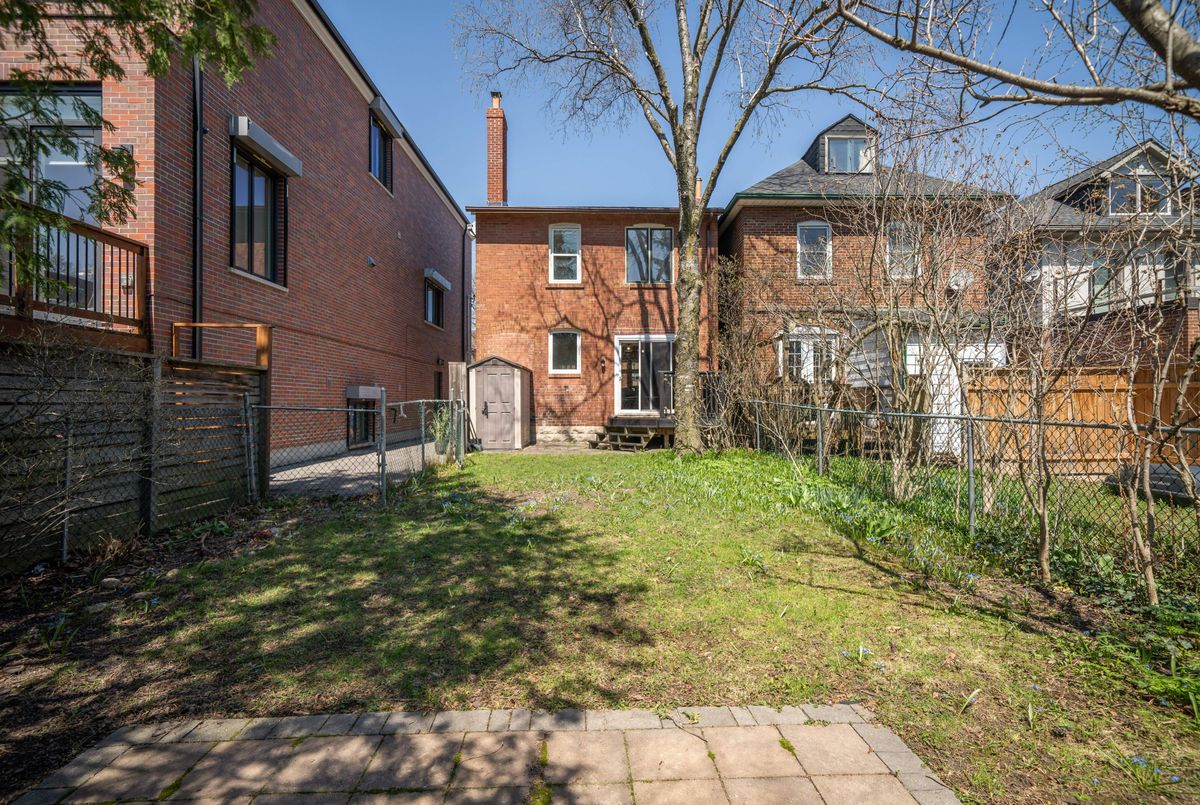93 Brookdale Avenue 93 Brookdale Avenue Toronto C04