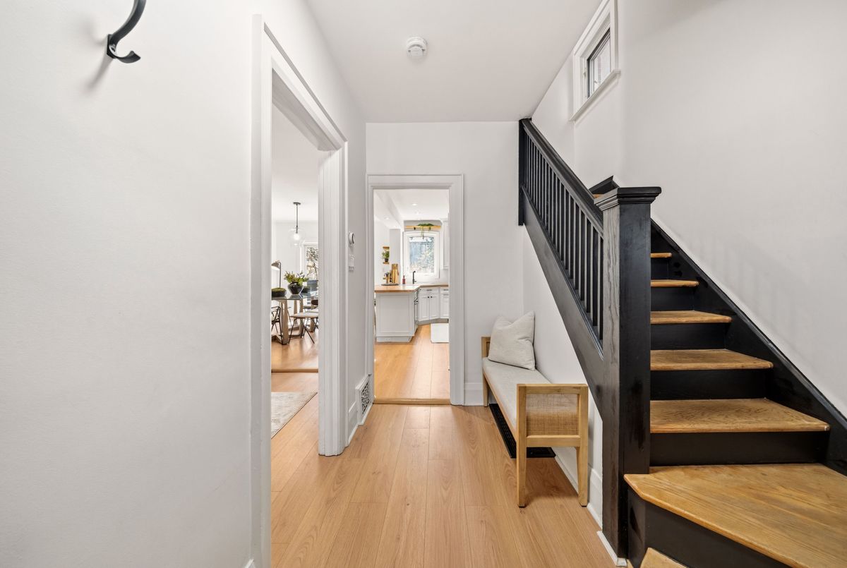 93 Brookdale Avenue 93 Brookdale Avenue Toronto C04
