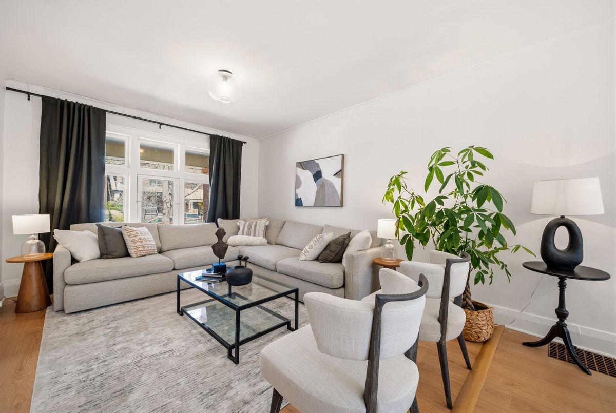 93 Brookdale Avenue 93 Brookdale Avenue Toronto C04
