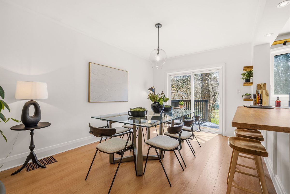 93 Brookdale Avenue 93 Brookdale Avenue Toronto C04