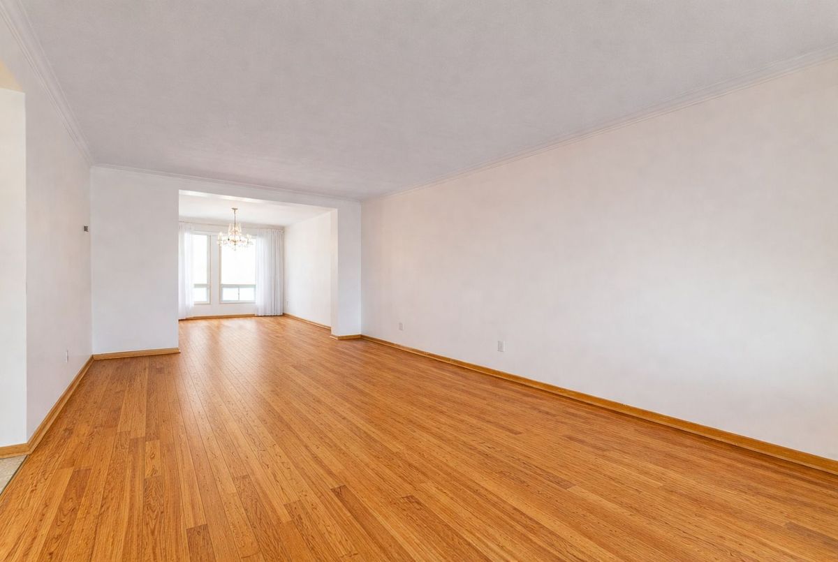 522 Cummer Avenue 522 Cummer Avenue Toronto C15