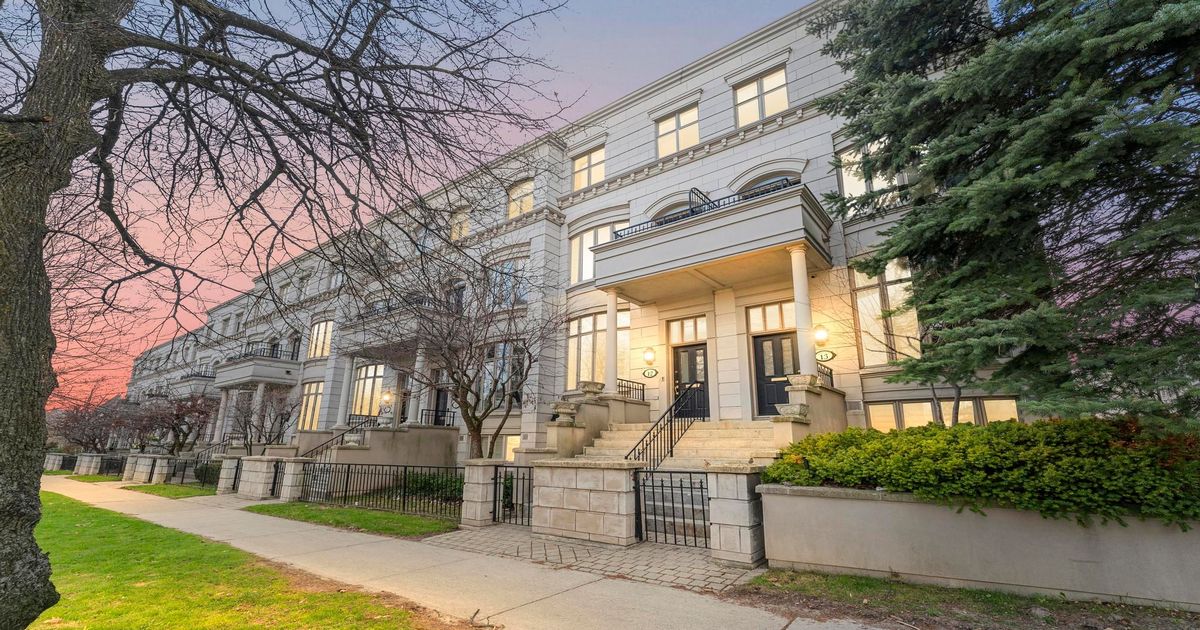 13-260 Russell Hill Road Toronto C02