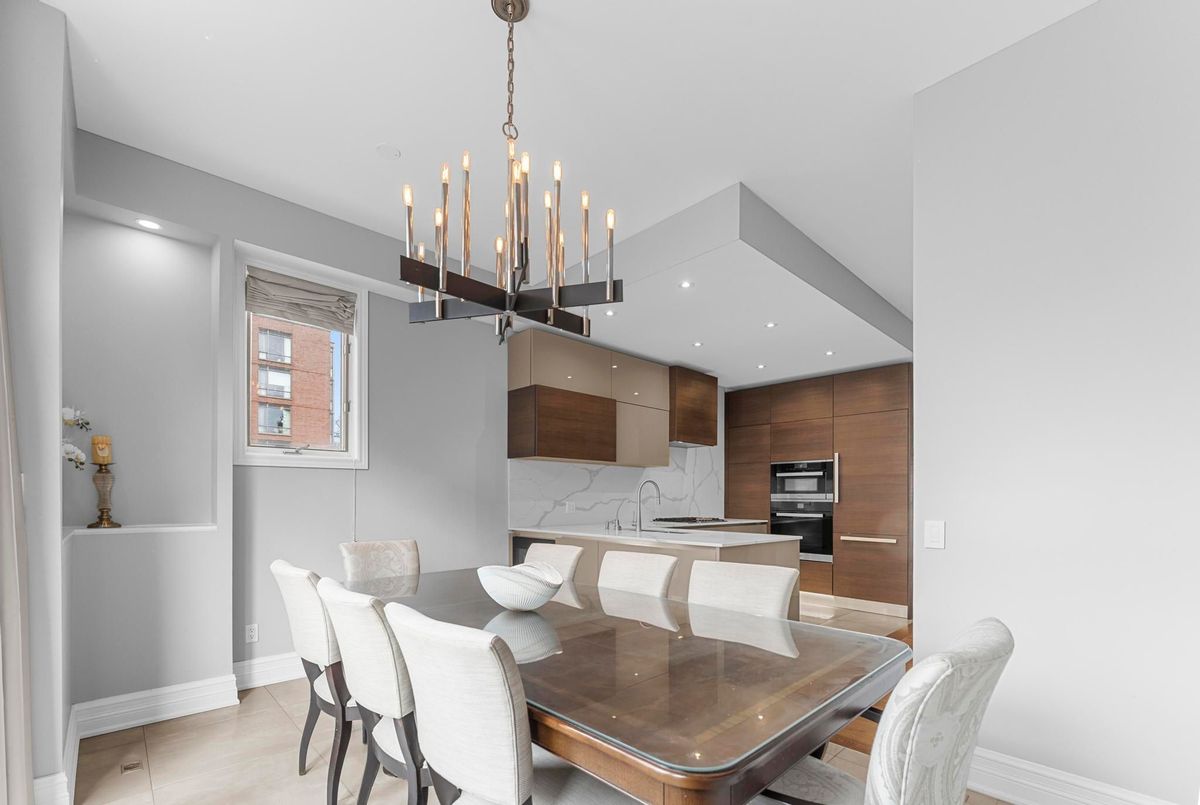 13-260 Russell Hill Road 13-260 Russell Hill Road Toronto C02