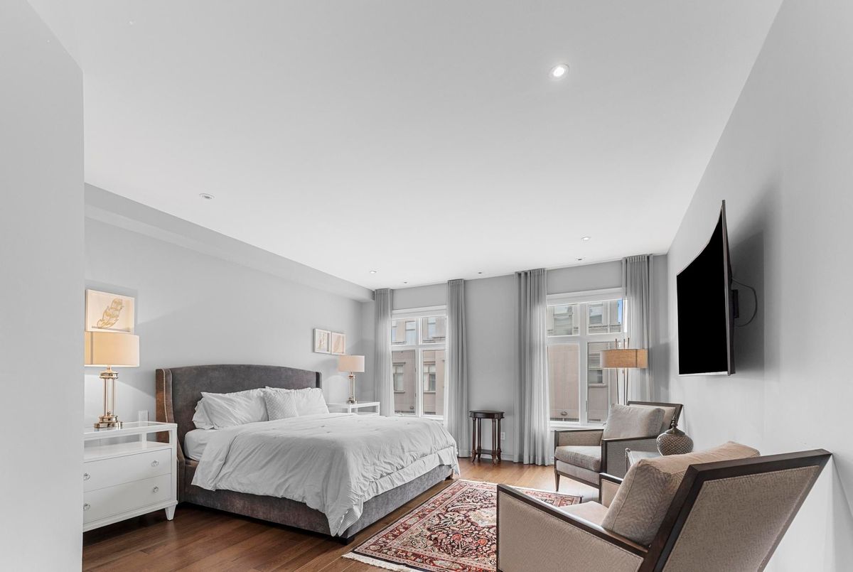 13-260 Russell Hill Road 13-260 Russell Hill Road Toronto C02