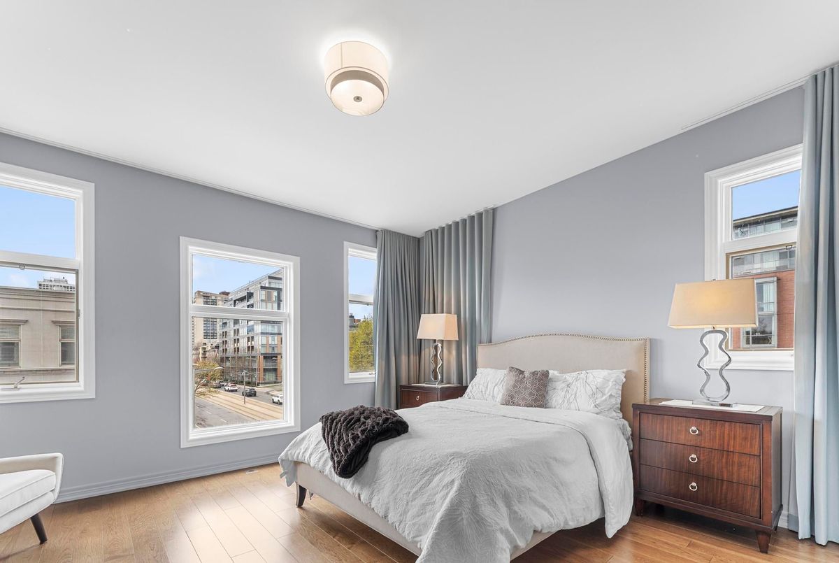 13-260 Russell Hill Road 13-260 Russell Hill Road Toronto C02