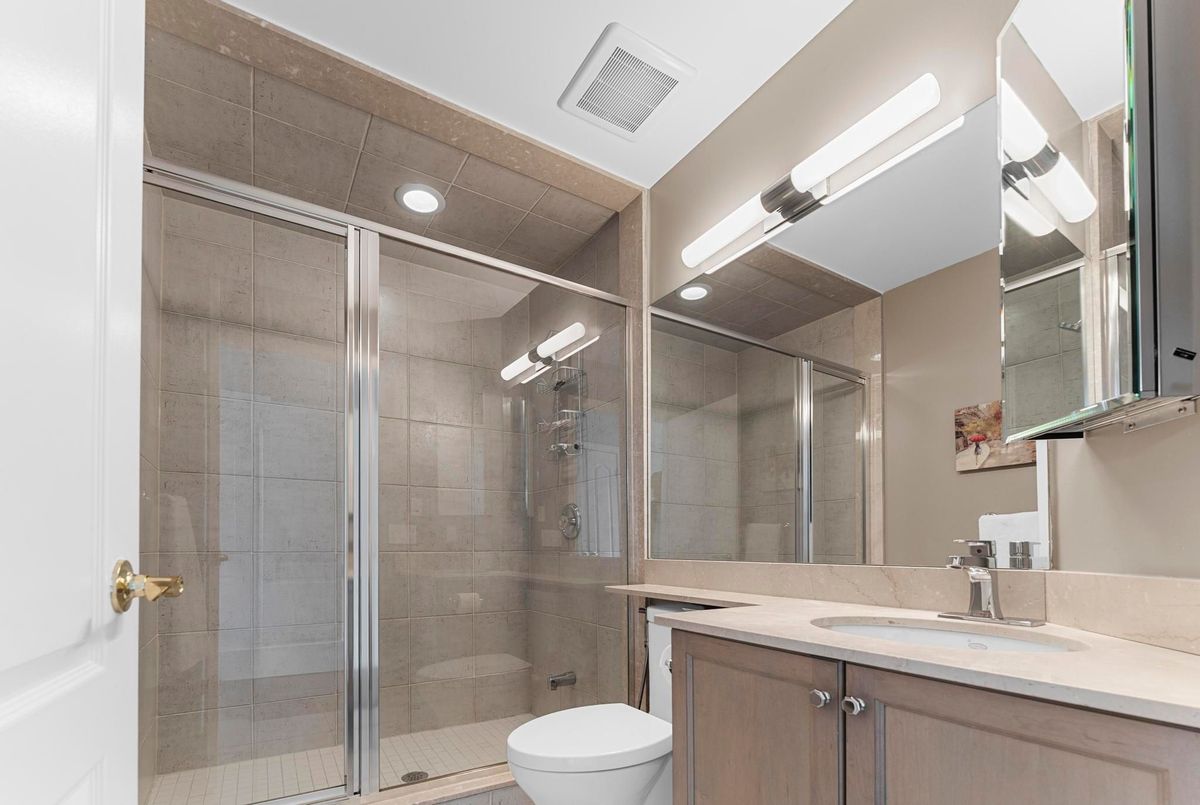 13-260 Russell Hill Road 13-260 Russell Hill Road Toronto C02
