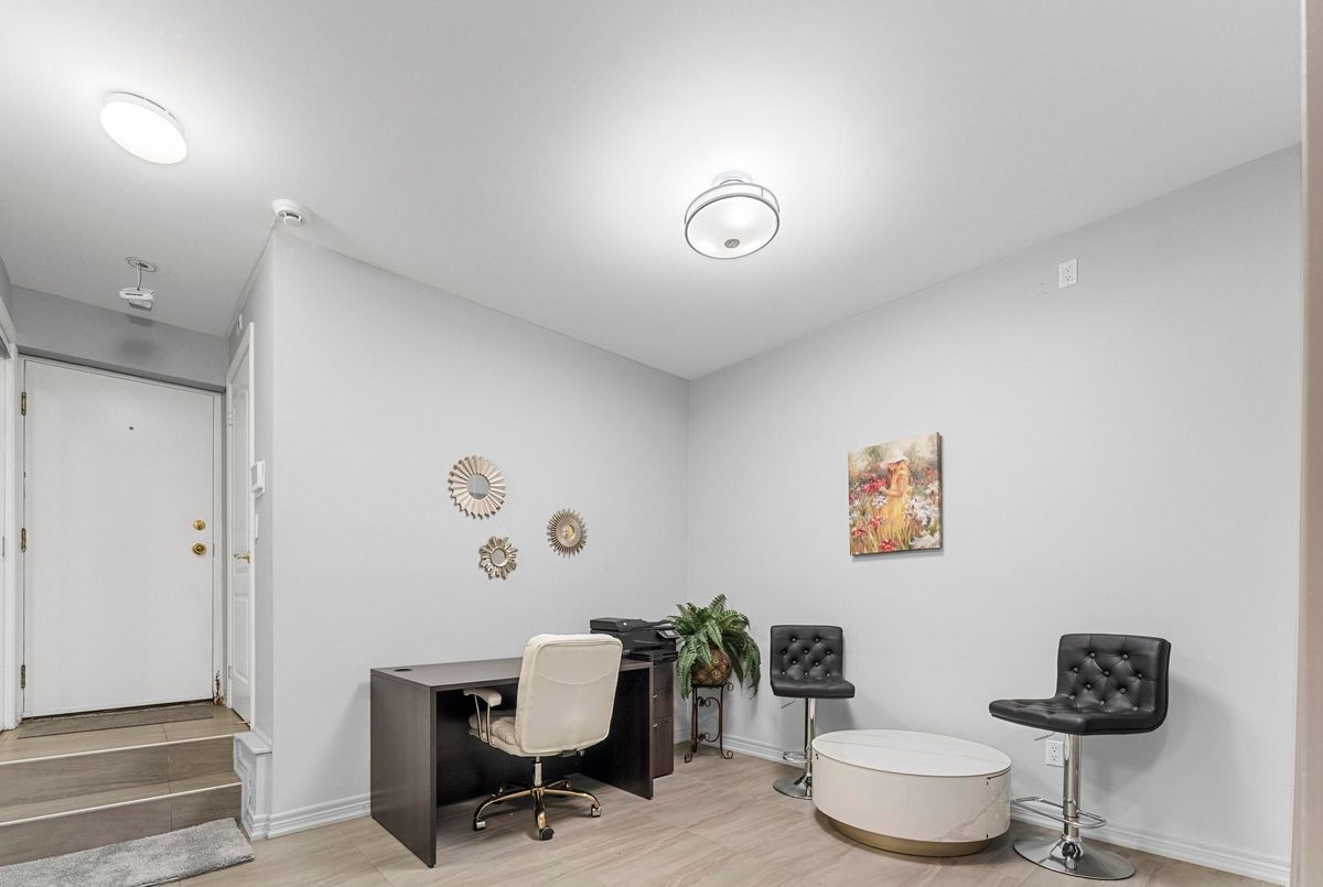 13-260 Russell Hill Road 13-260 Russell Hill Road Toronto C02