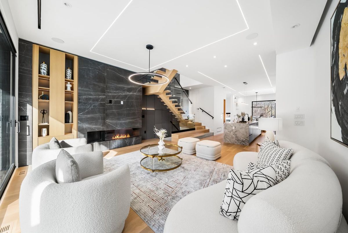 74B Rathnelly Avenue 74B Rathnelly Avenue Toronto C02