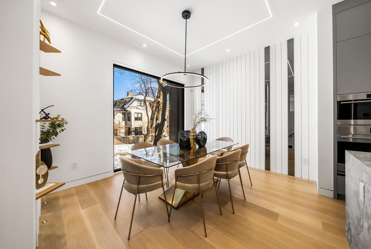 74B Rathnelly Avenue 74B Rathnelly Avenue Toronto C02