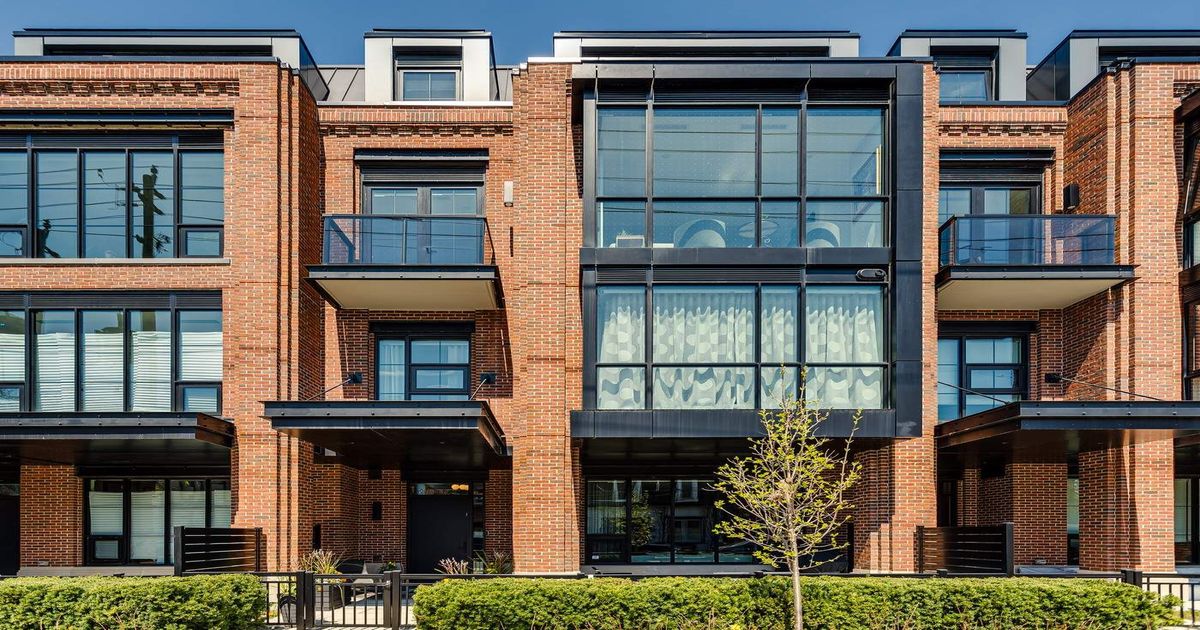 309-36 Birch Avenue Toronto C02