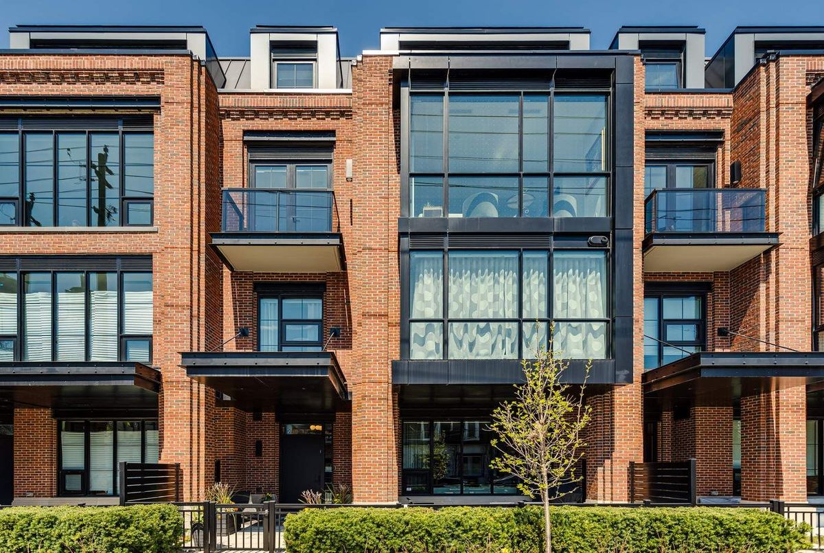 309-36 Birch Avenue 309-36 Birch Avenue Toronto C02