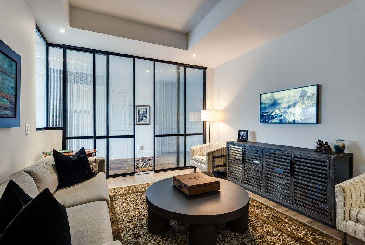 309-36 Birch Avenue 309-36 Birch Avenue Toronto C02