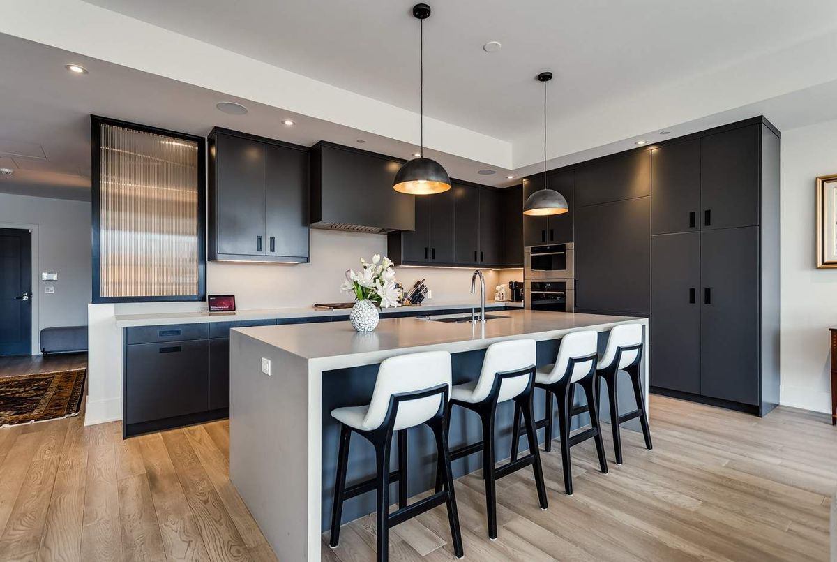 309-36 Birch Avenue 309-36 Birch Avenue Toronto C02