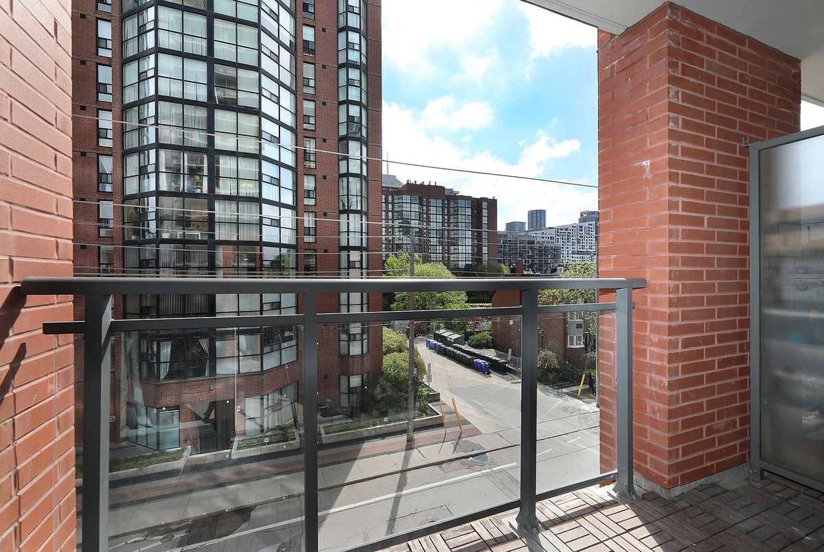 307E-78 Tecumseth Street 307E-78 Tecumseth Street Toronto C01