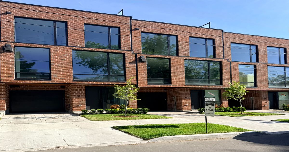 32 Evergreen Gardens Toronto C11