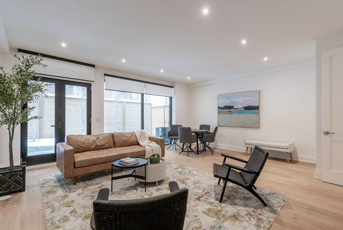 32 Evergreen Gardens 32 Evergreen Gardens Toronto C11