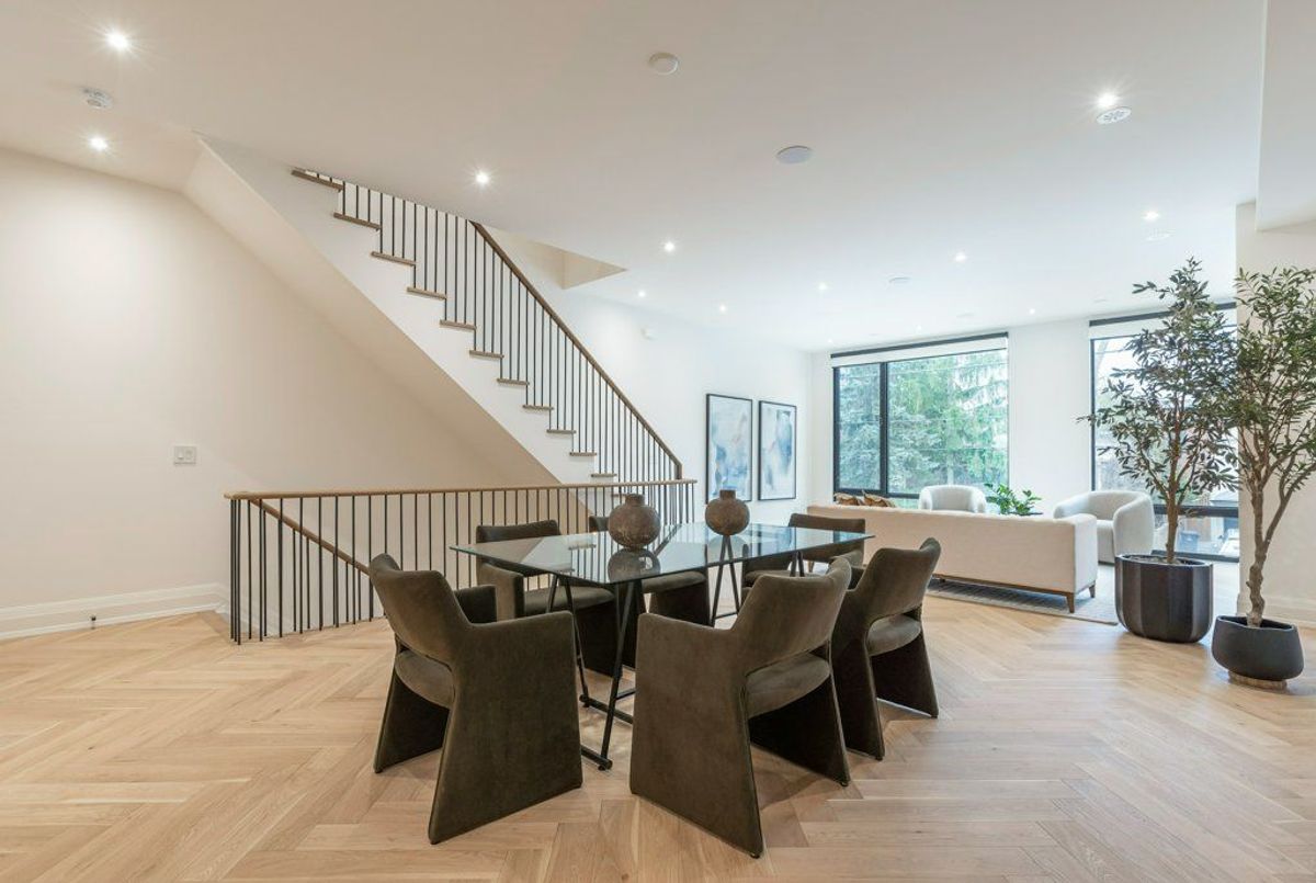 32 Evergreen Gardens 32 Evergreen Gardens Toronto C11