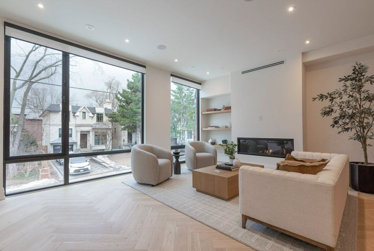 32 Evergreen Gardens 32 Evergreen Gardens Toronto C11
