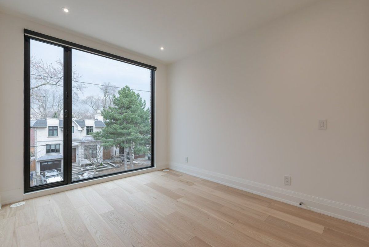 32 Evergreen Gardens 32 Evergreen Gardens Toronto C11
