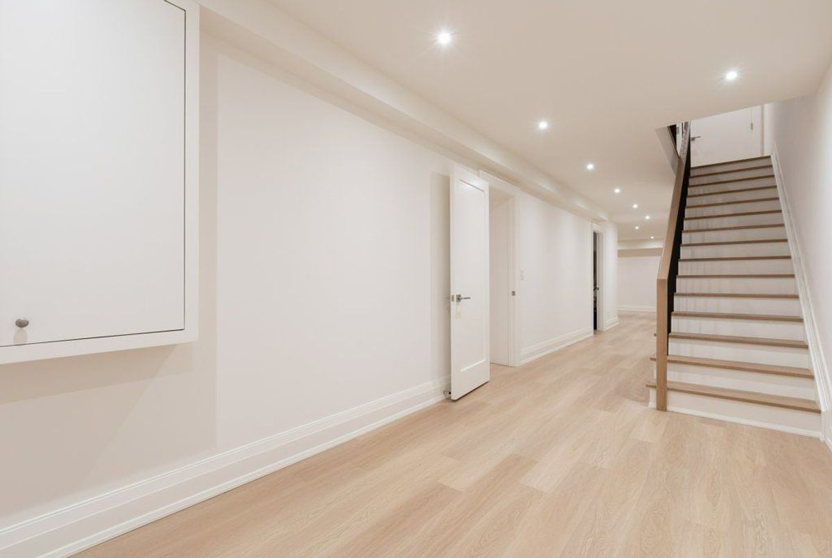 32 Evergreen Gardens 32 Evergreen Gardens Toronto C11