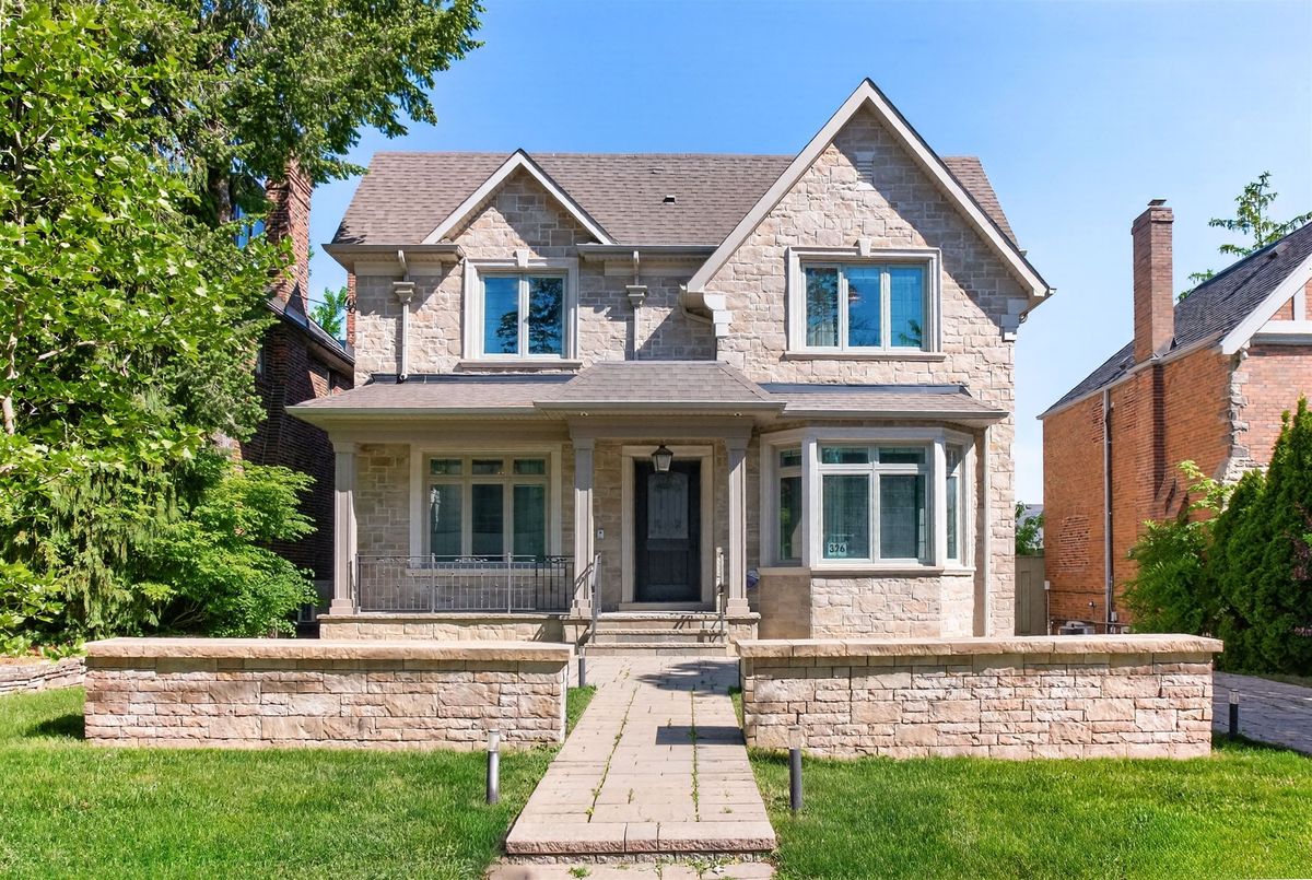 326 Lytton Boulevard 326 Lytton Boulevard Toronto C04