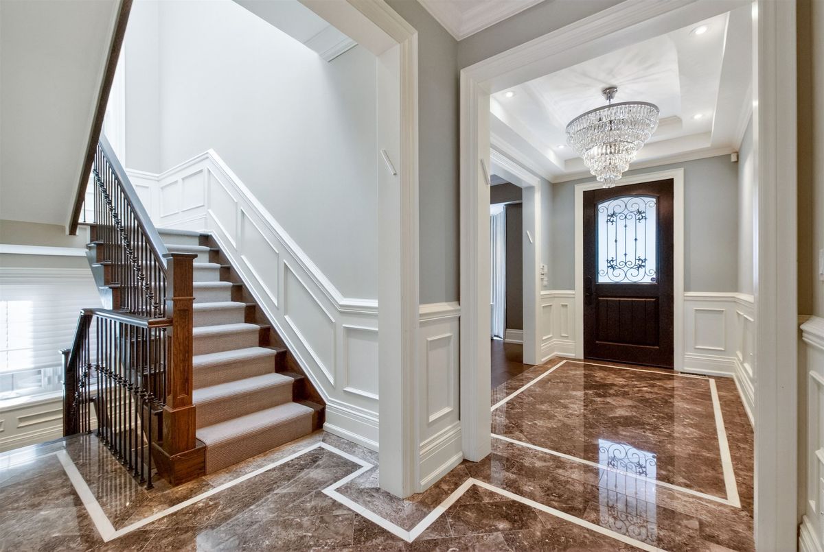 326 Lytton Boulevard 326 Lytton Boulevard Toronto C04