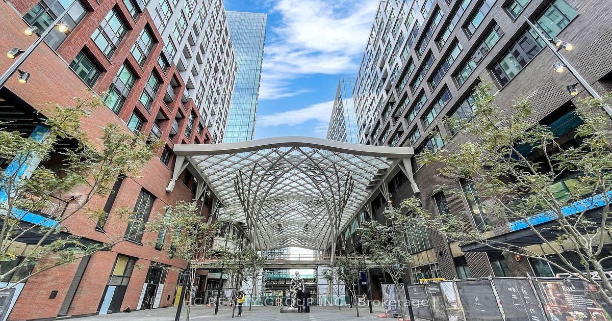 2515-470 Front Street W Toronto C01