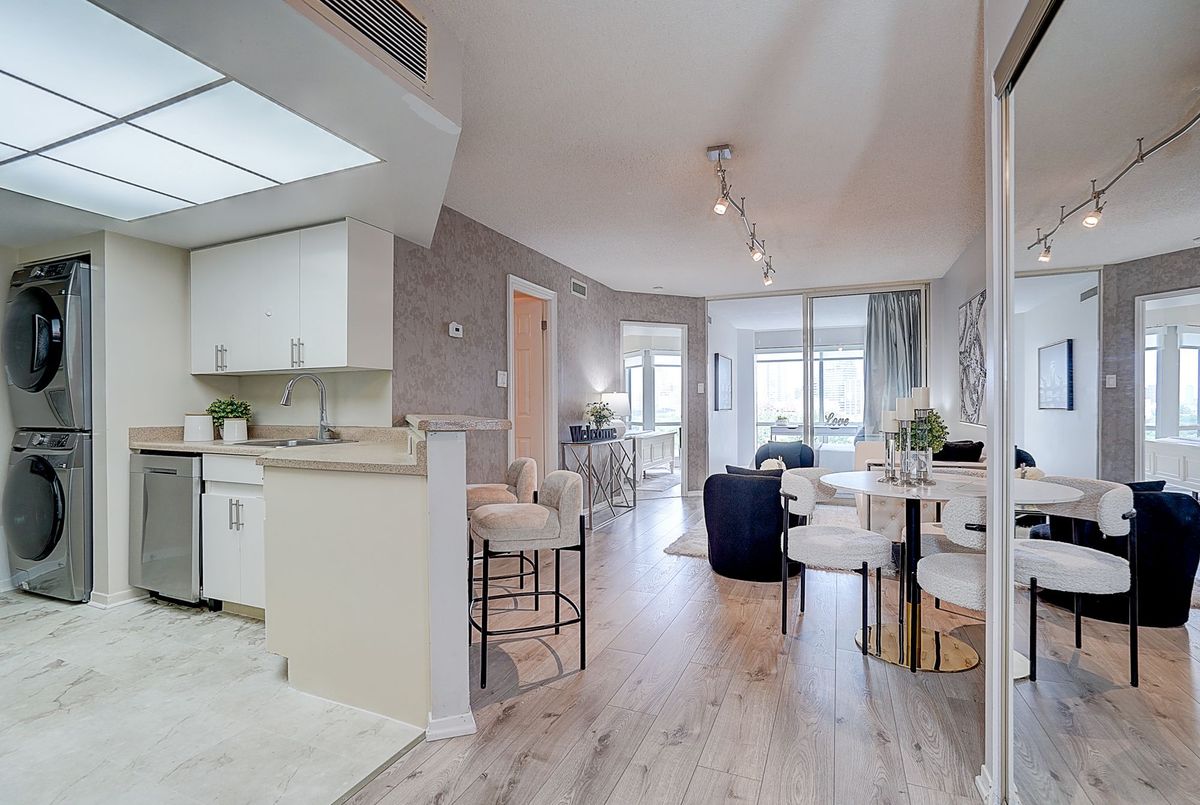 #1101-1001 Bay Street #1101-1001 Bay Street Toronto C01