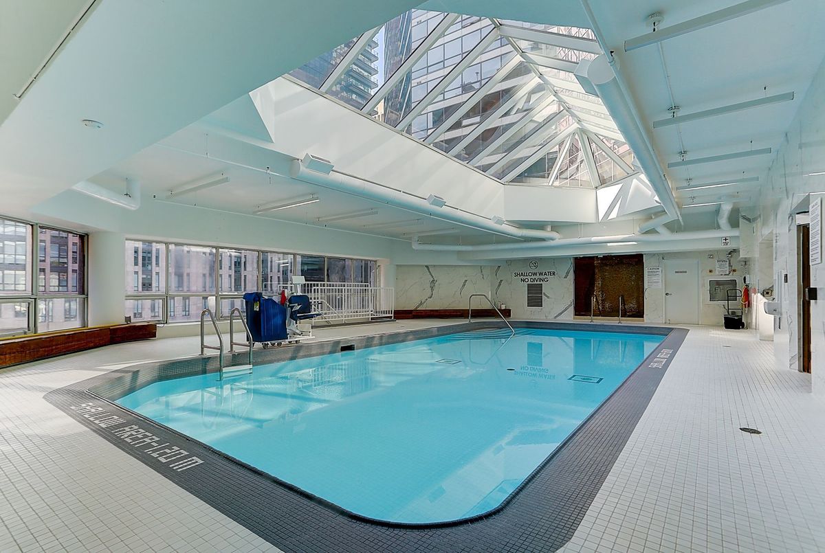 #1101-1001 Bay Street #1101-1001 Bay Street Toronto C01