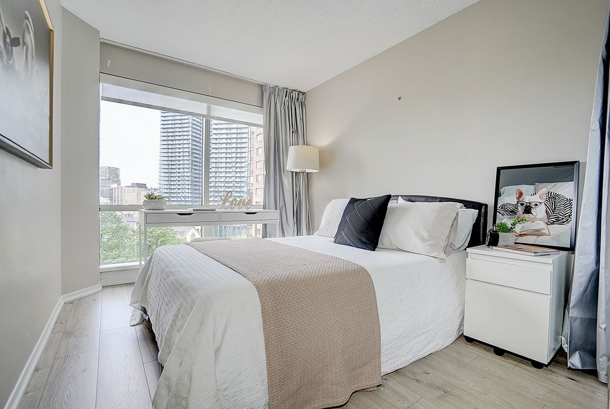 #1101-1001 Bay Street #1101-1001 Bay Street Toronto C01
