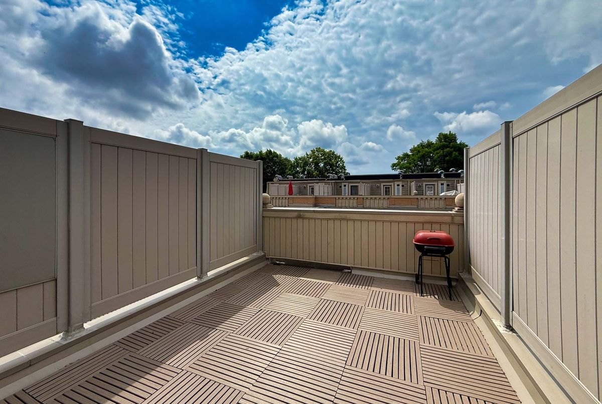 6-20 Hargrave Lane 6-20 Hargrave Lane Toronto C12