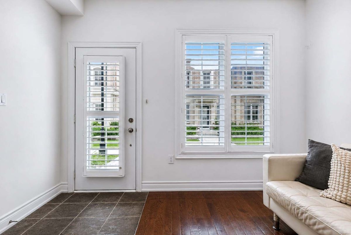 6-20 Hargrave Lane 6-20 Hargrave Lane Toronto C12
