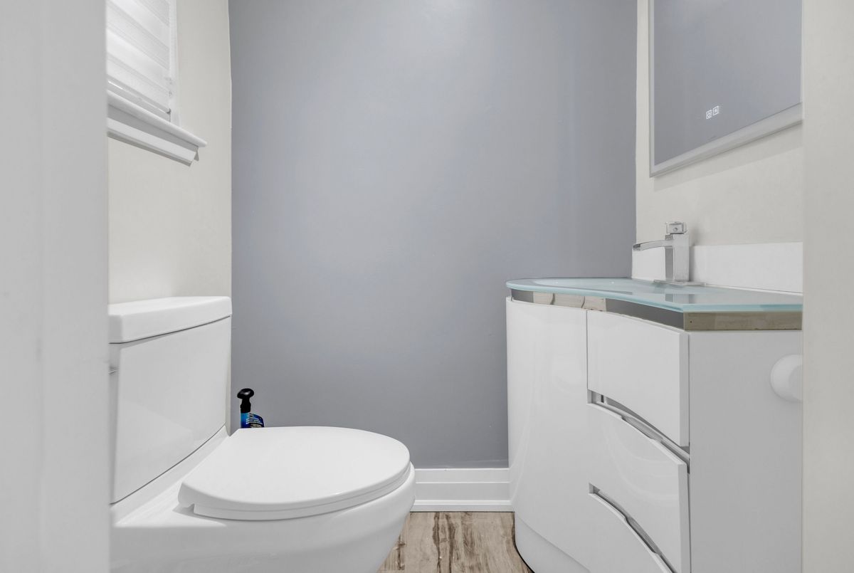 61 Sundial Crescent 61 Sundial Crescent Toronto C13