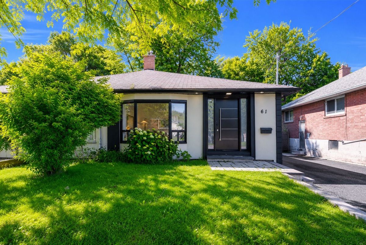 61 Sundial Crescent 61 Sundial Crescent Toronto C13