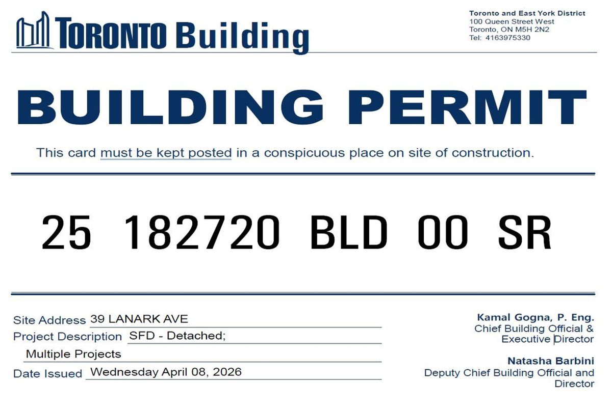 39 Lanark Avenue 39 Lanark Avenue Toronto C03