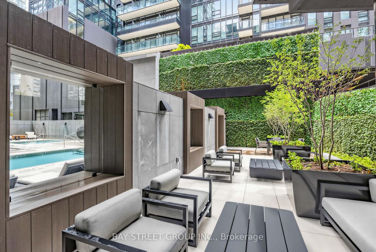 2502-110 Broadway Avenue 2502-110 Broadway Avenue Toronto C10