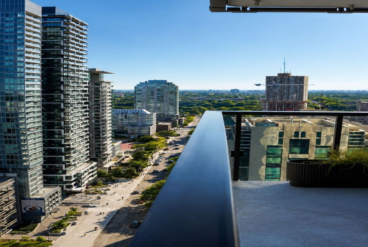 2502-110 Broadway Avenue 2502-110 Broadway Avenue Toronto C10